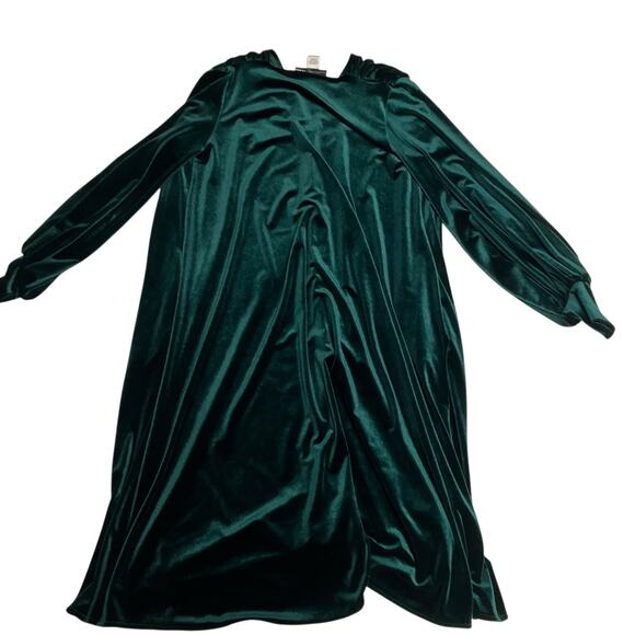 Alexander King For Deadly is the Female Vintage inspired Green Velvet Gown Dress - Picture 3 of 7